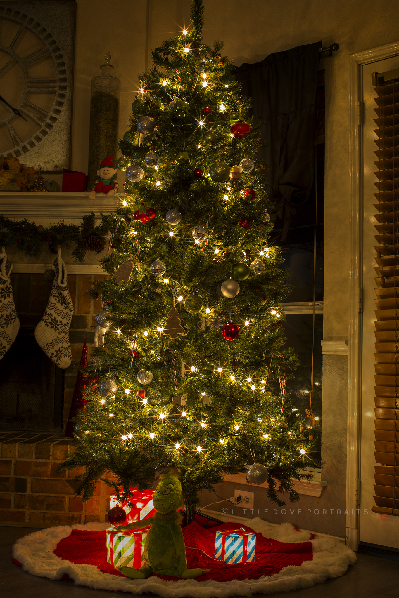 How to photograph your Christmas Tree | Dallas family photographer